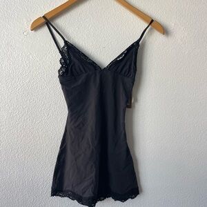 Skims Fits Everybody Lace  TRIANGLE ONE Piece. Onyx Black XS OS-ONS-6690W NWT